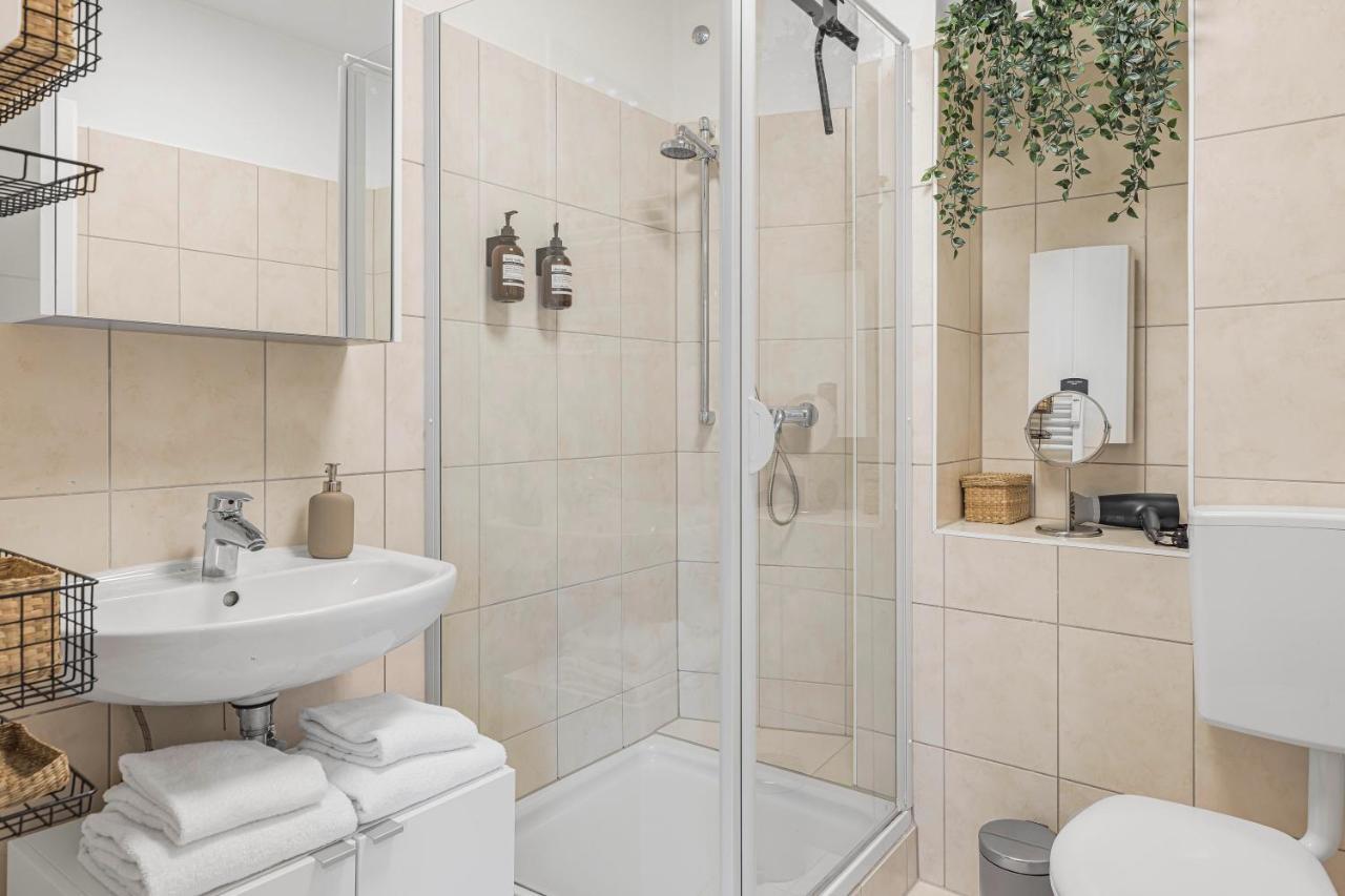Prime - City Apartment Fuer 6 - Neu & Modern Münih Dış mekan fotoğraf